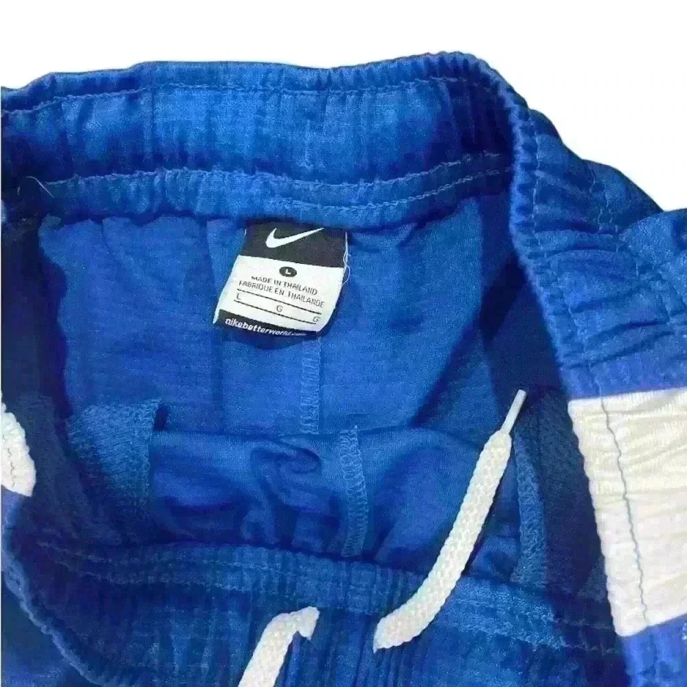 NIKE BOYS VINTAGE BASKETBALL SHORTS SIZE L